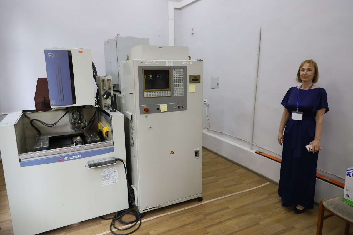 Фото з відкриття лабораторії