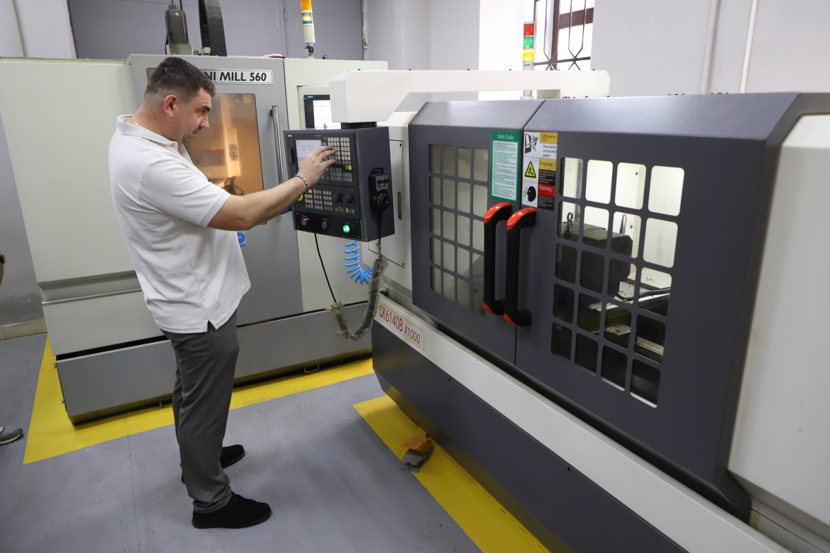 Фото з відкриття лабораторії