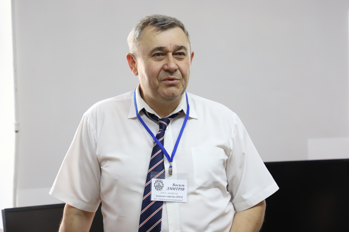 Фото з відкриття лабораторії