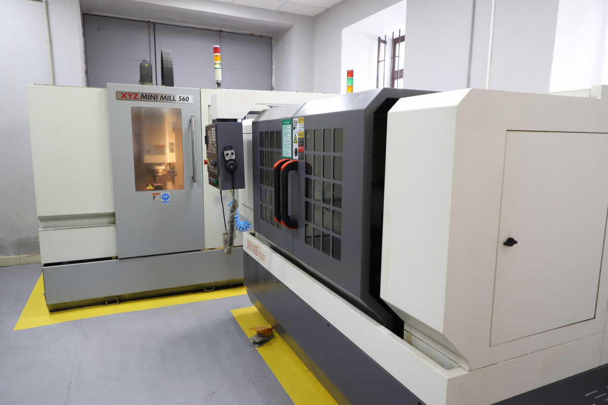 Фото з відкриття лабораторії