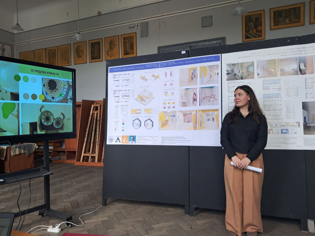 Фото із захисту робіт