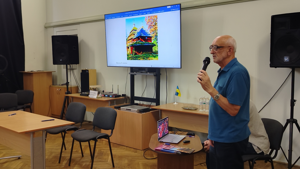 Фото із зустрічі в НТБ