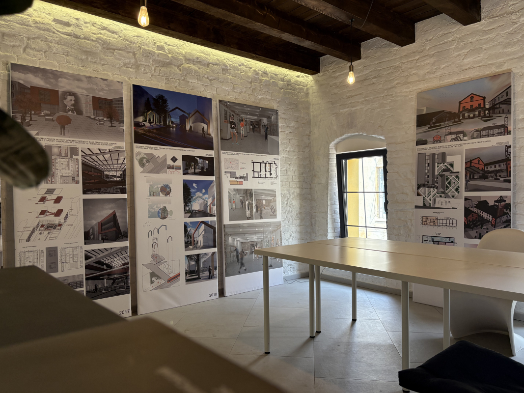 Фото з музею