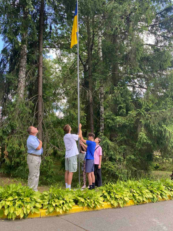 Фото з відкриття зміни