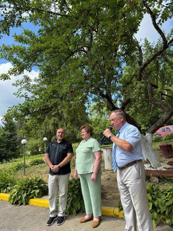 Фото з відкриття зміни