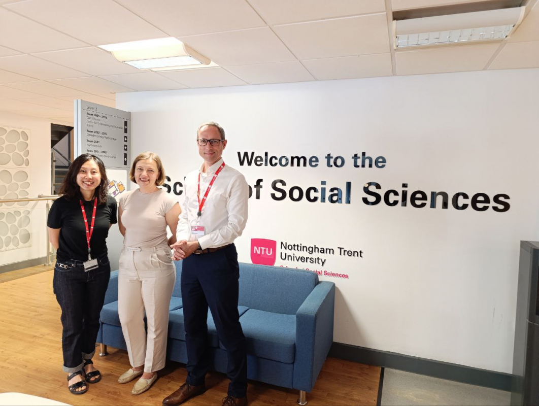 Фото з відвідин Великобританії