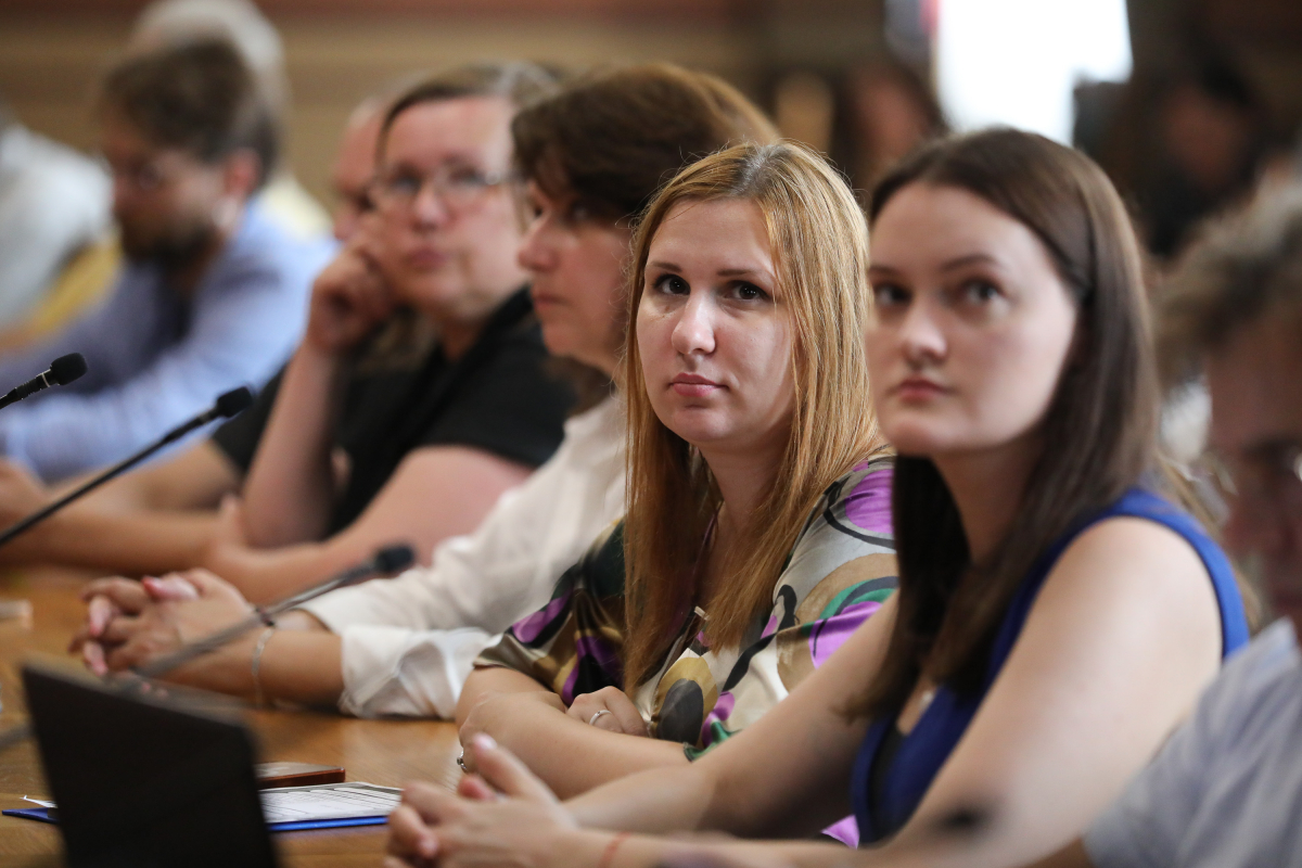 Фото із круглого столу