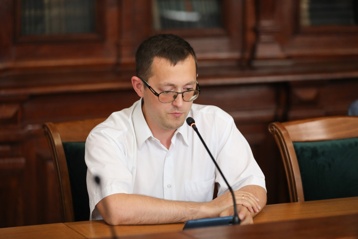 Фото із круглого столу