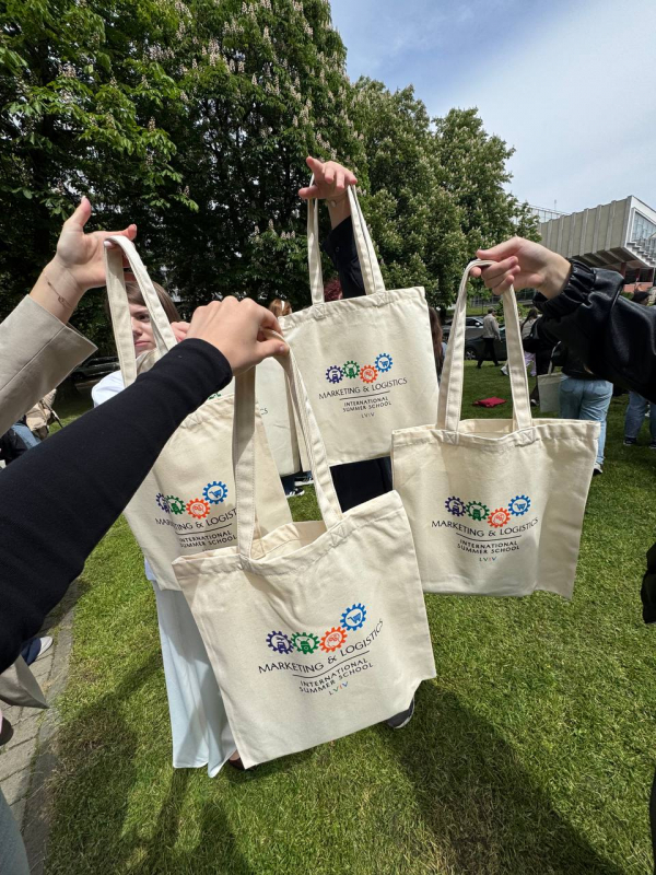 Фото з Літньої школи