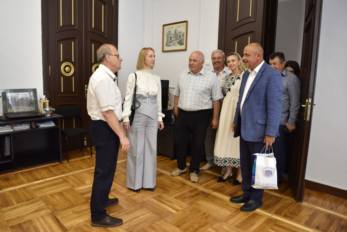 Фото з візиту до ХПІ