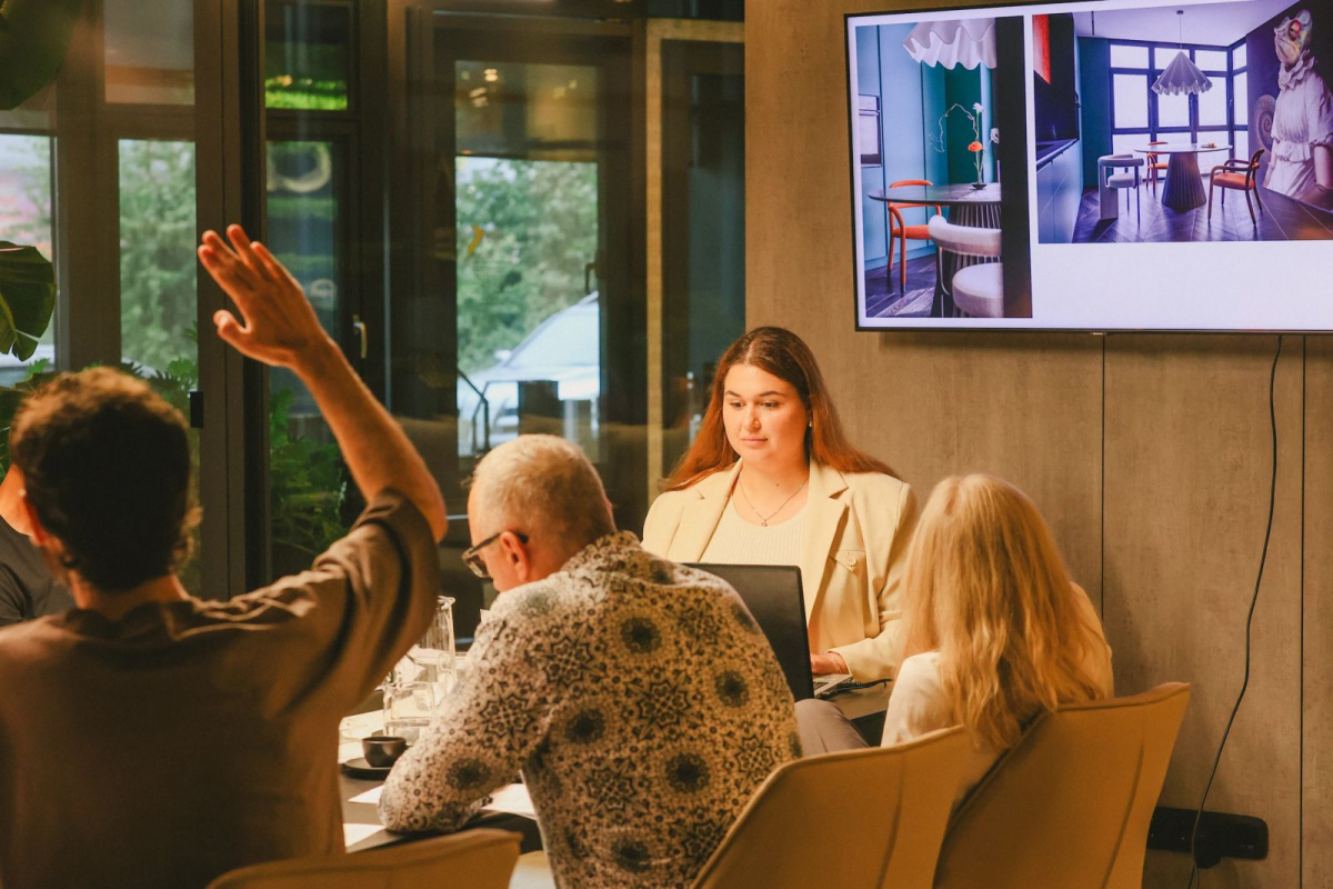 Фото із засідання журі конкурсу