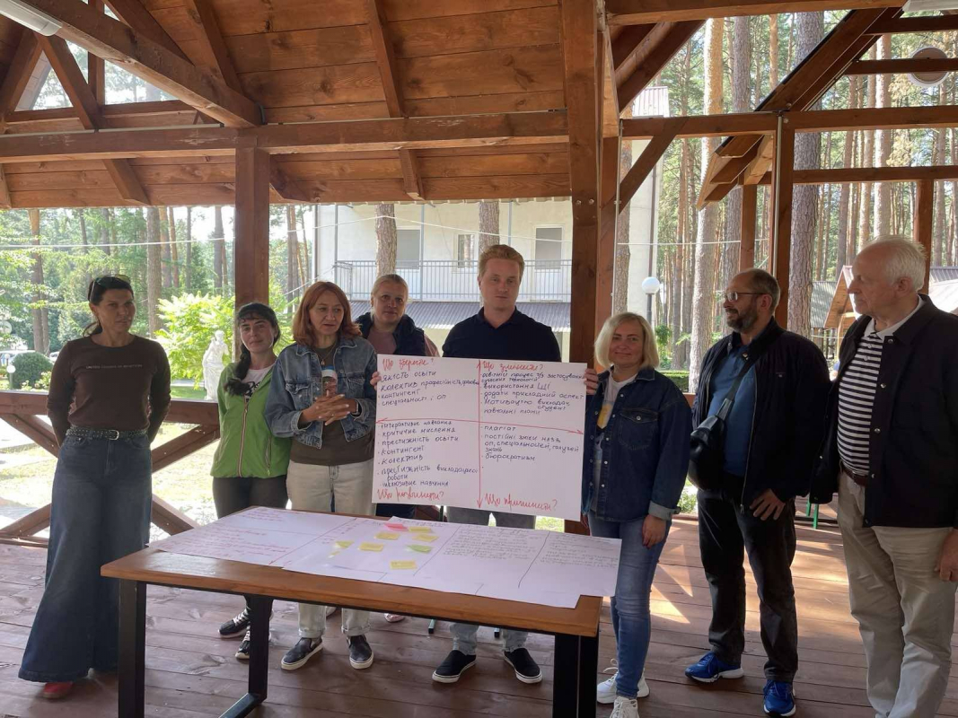 Фото з виїзного засідання кафедри