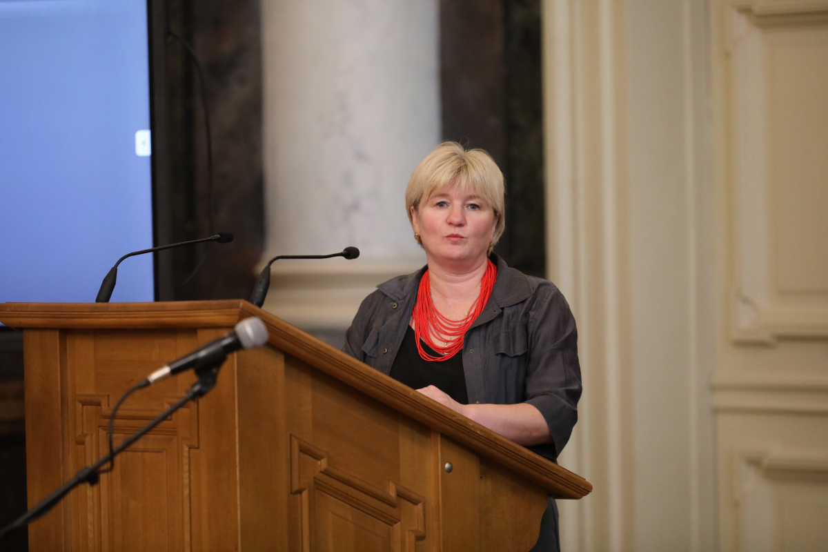 Фото із вручення дипломів