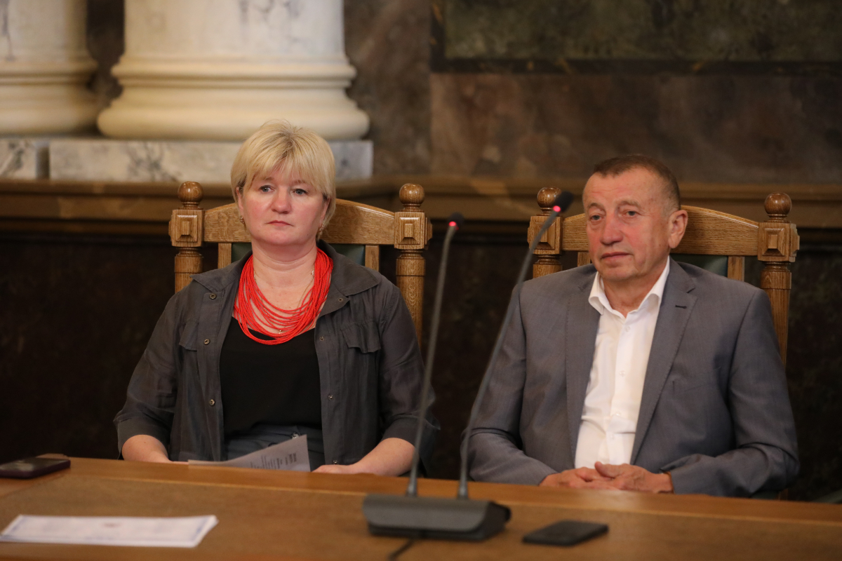 Фото із вручення дипломів