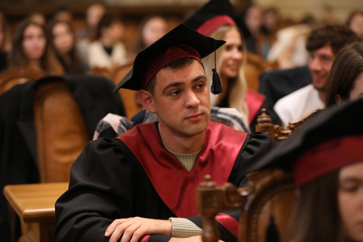 Фото із вручення дипломів