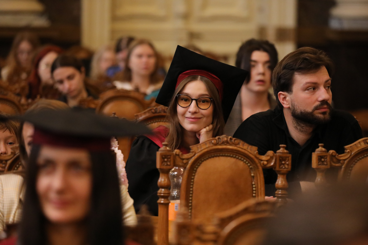 Фото із вручення дипломів