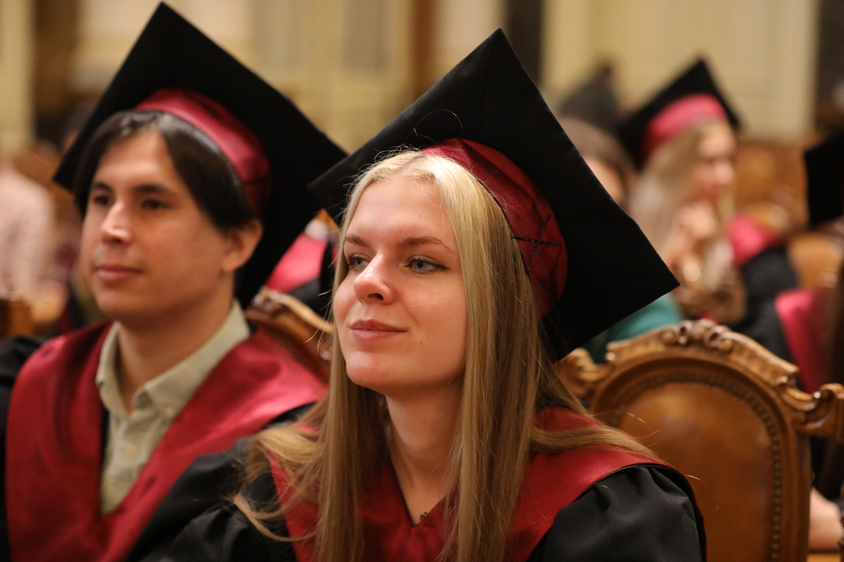 Фото із вручення дипломів