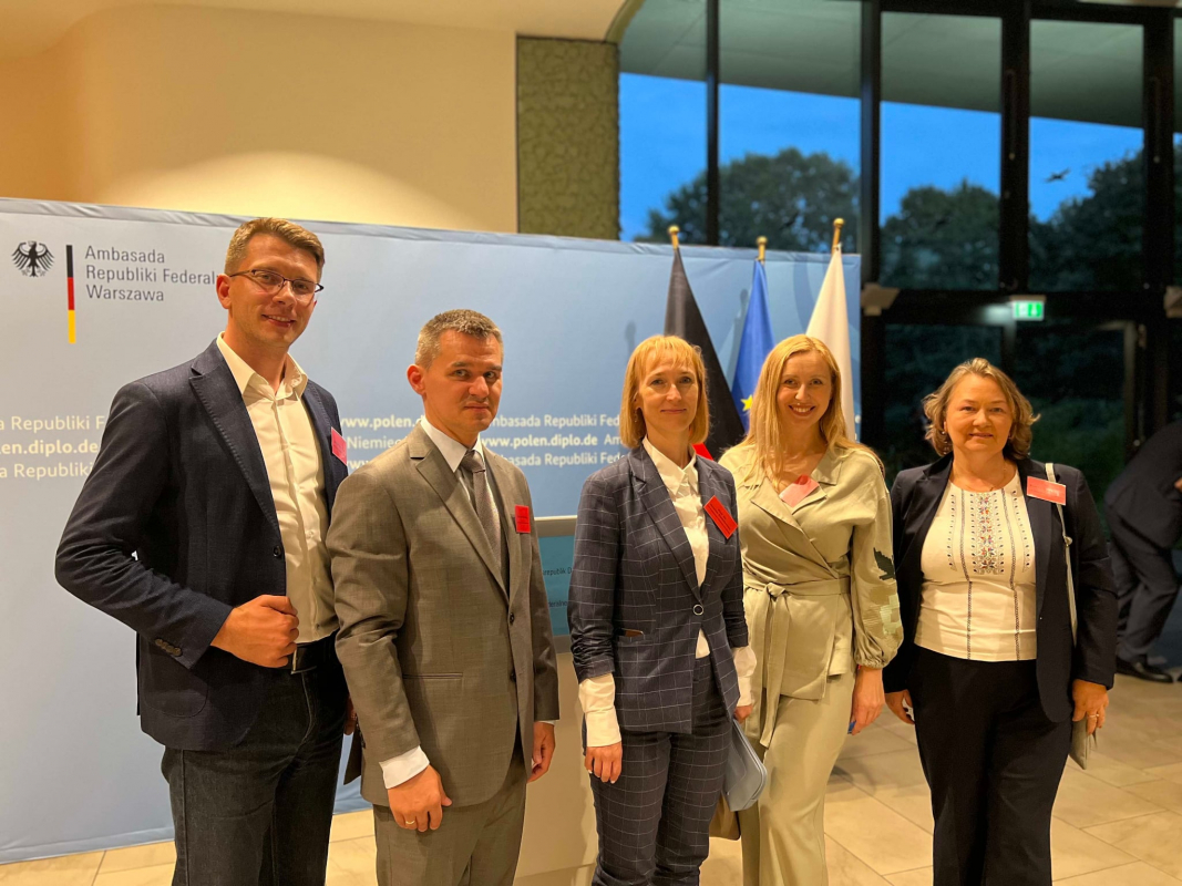 Фото із зустрічі у Варшаві