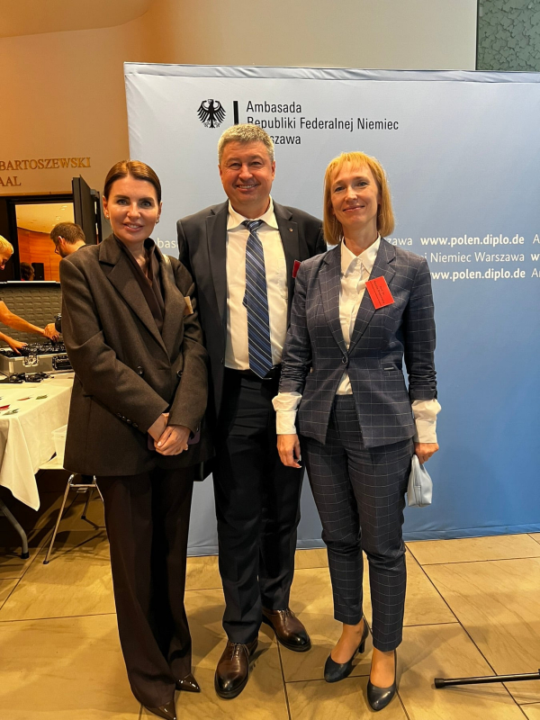 Фото із зустрічі у Варшаві