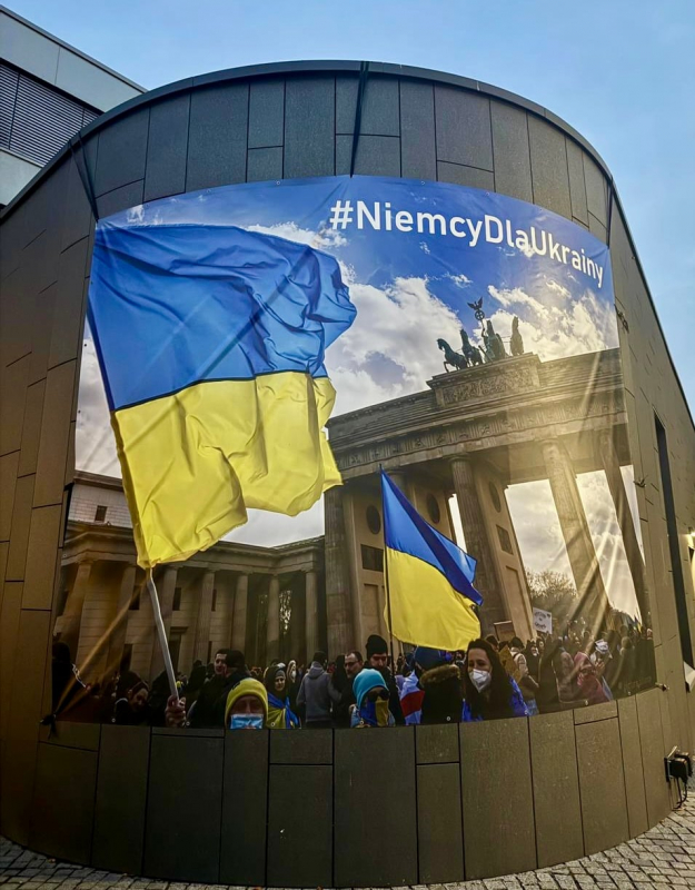 Фото із зустрічі у Варшаві