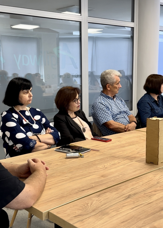 Фото із круглого столу