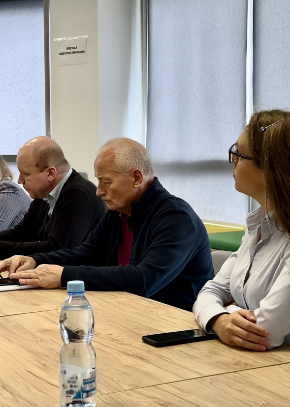 Фото із круглого столу