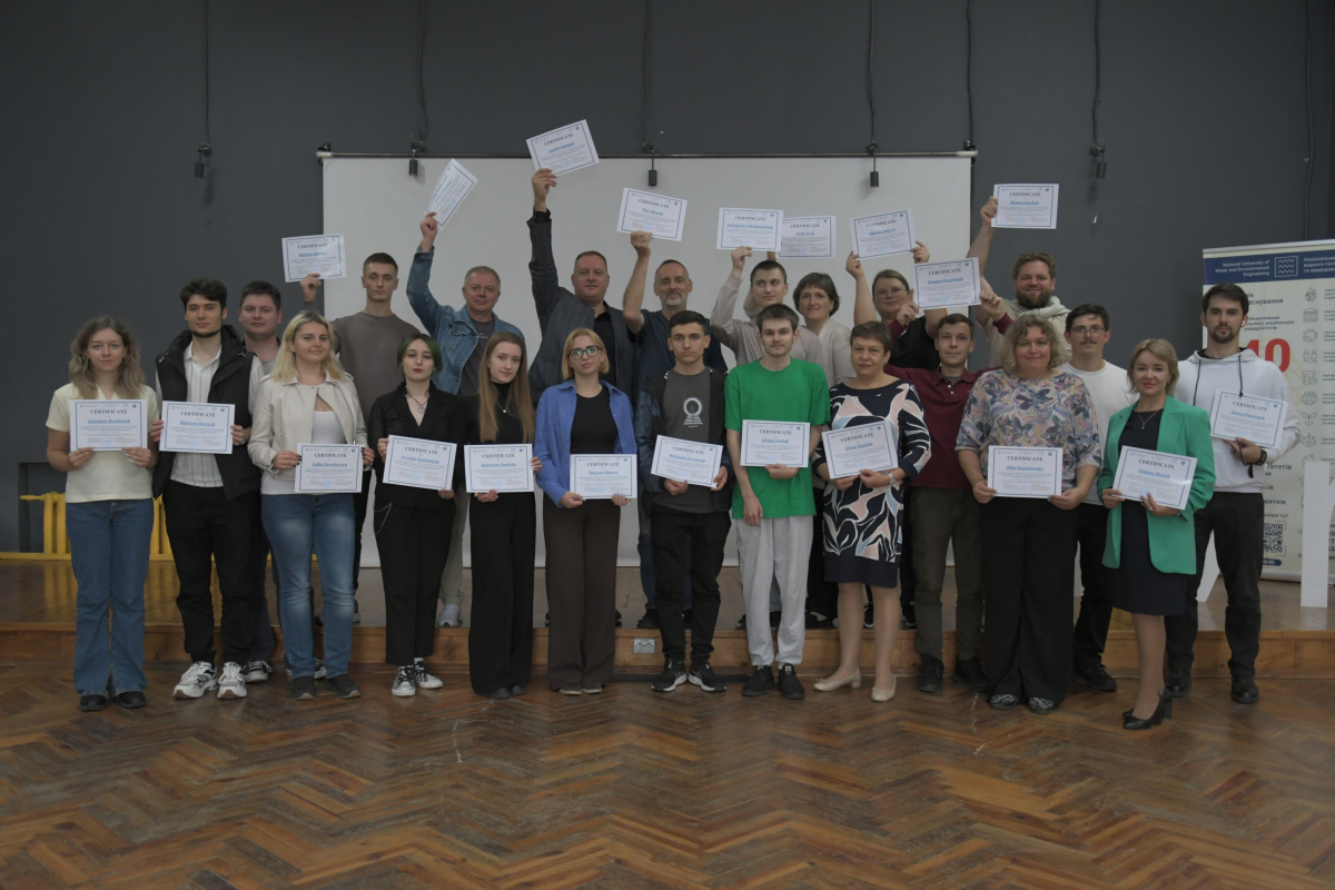 Фото з Літньої школи