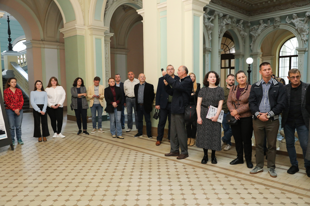 Фото з виставки