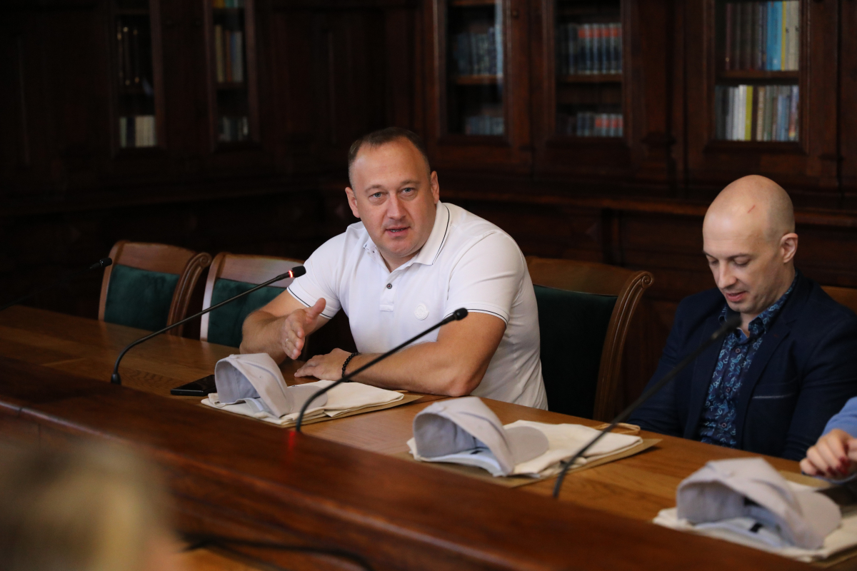 Фото із зустрічі у Львівській політехніці