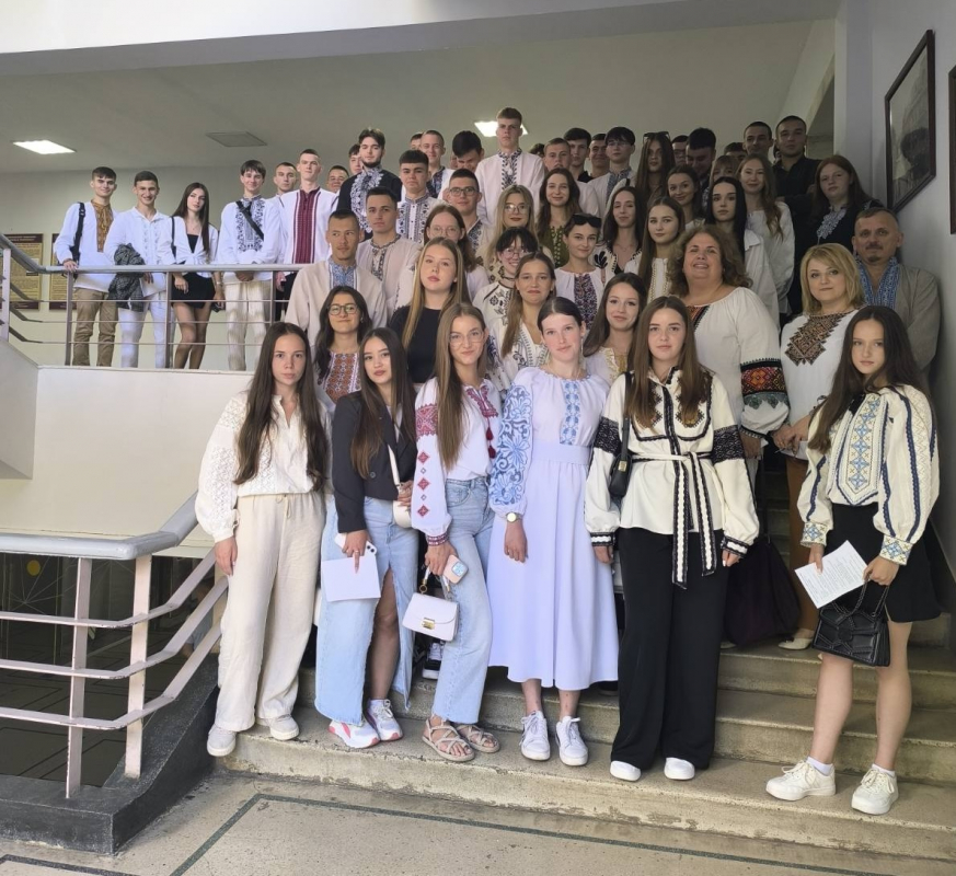 Фото з урочистої посвяти