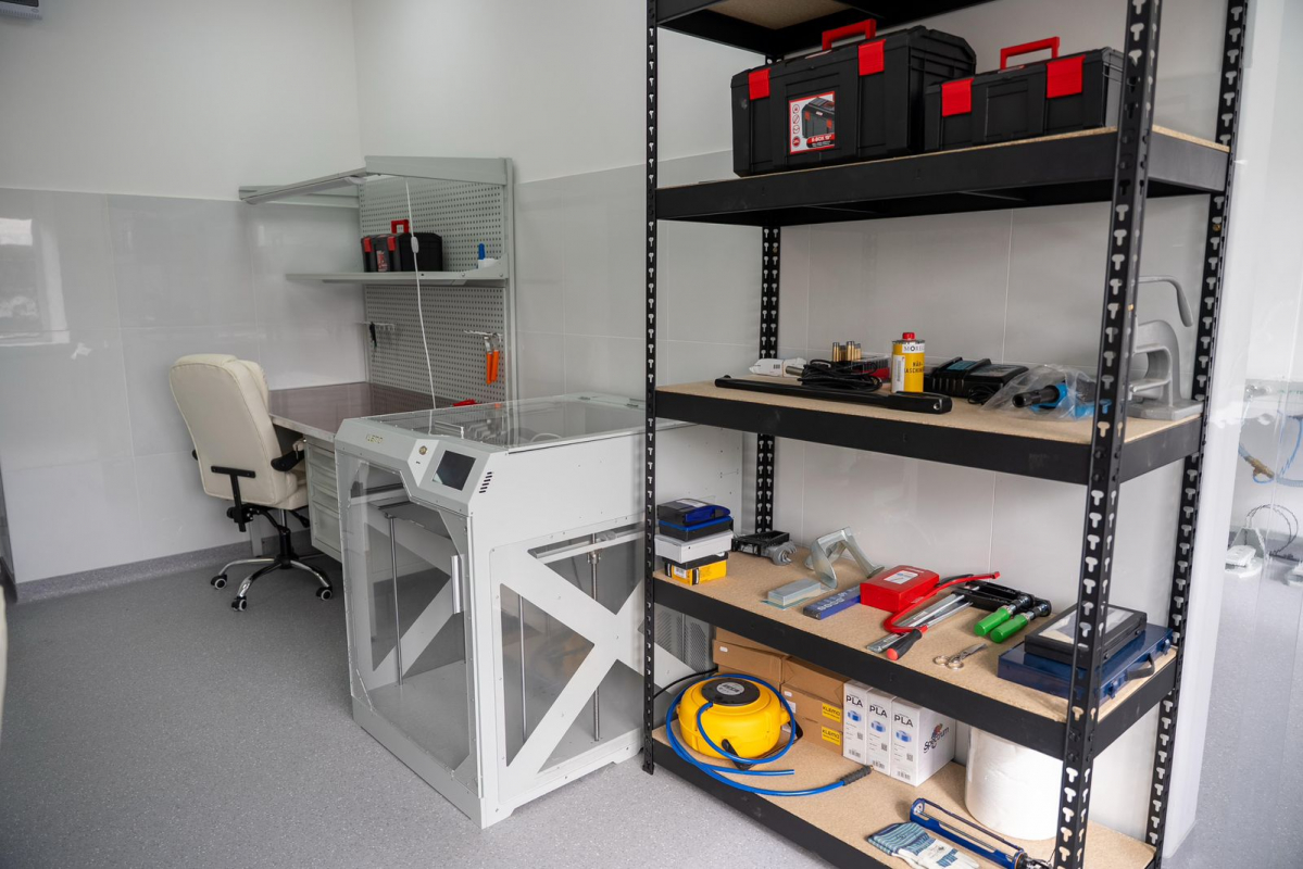 Фото з відвідин центру