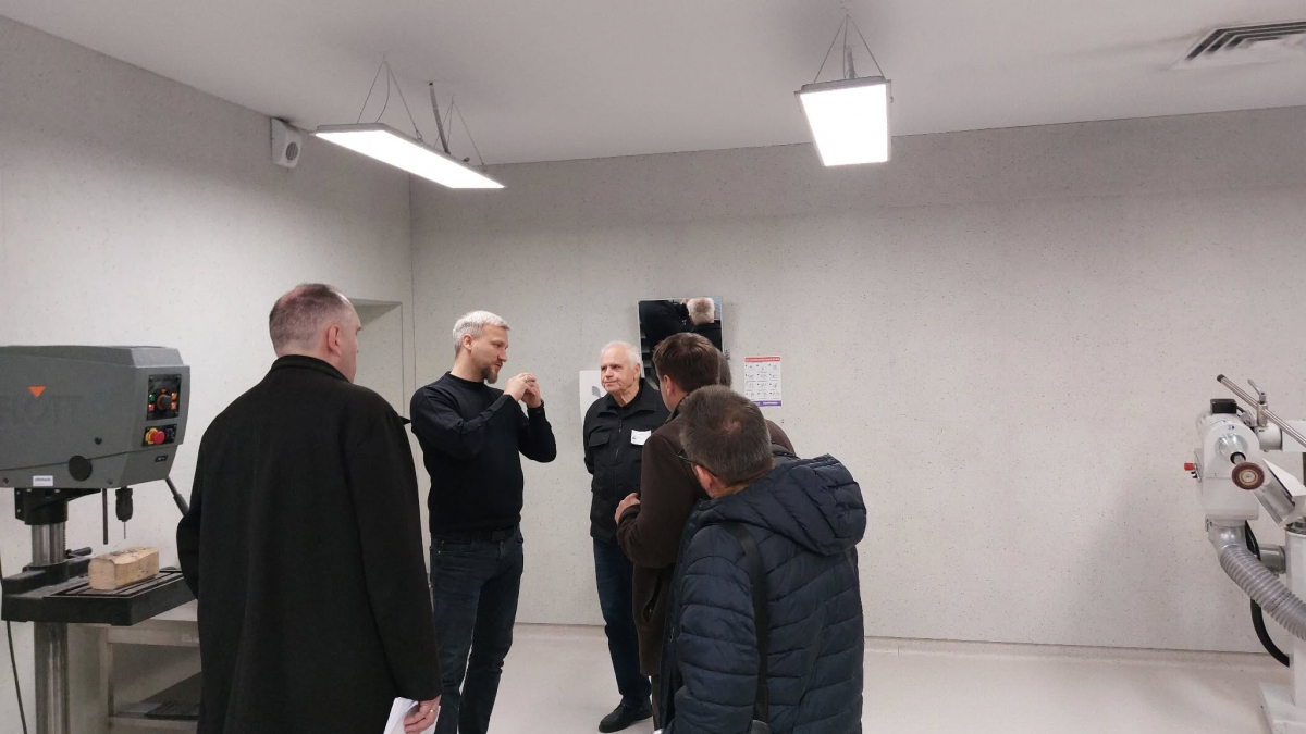 Фото з відвідин центру