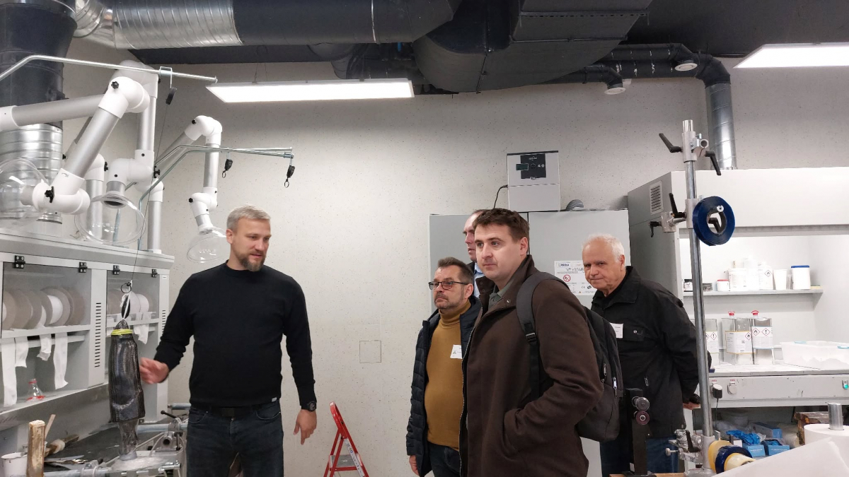 Фото з відвідин центру