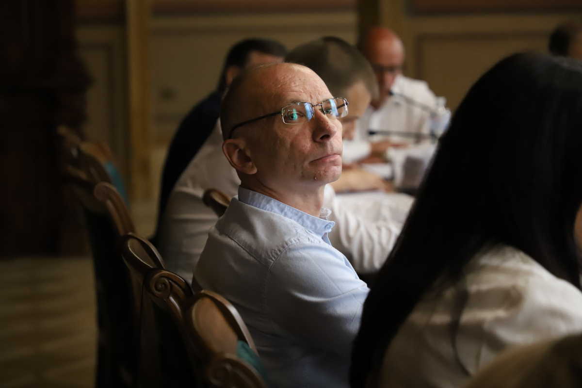 Фото із круглого столу