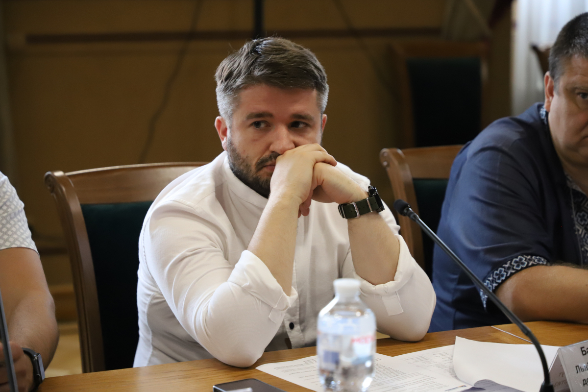 Фото із круглого столу