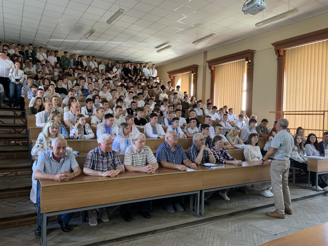 Фото з урочистої зустрічі