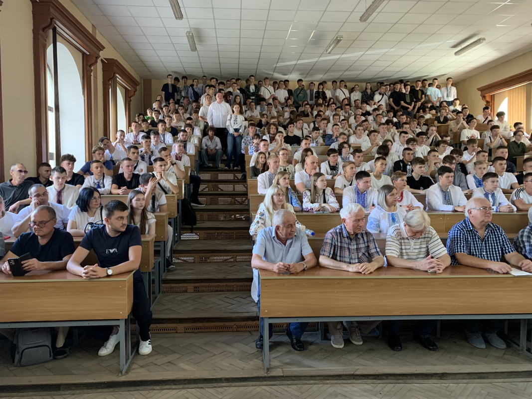 Фото з урочистої зустрічі