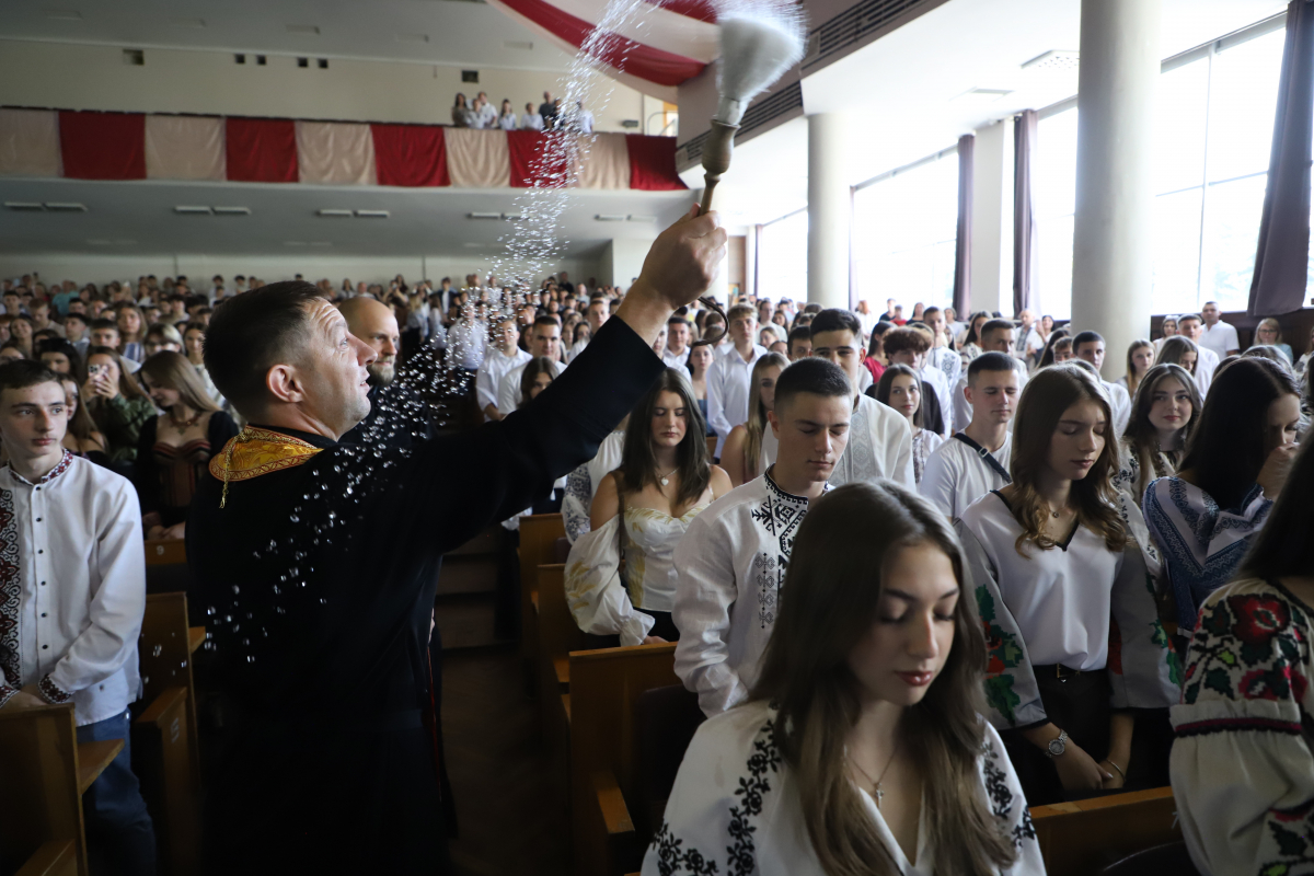 Фото з урочистої зустрічі