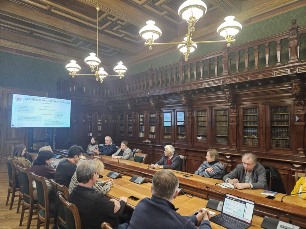 Фото із заходу проєкту