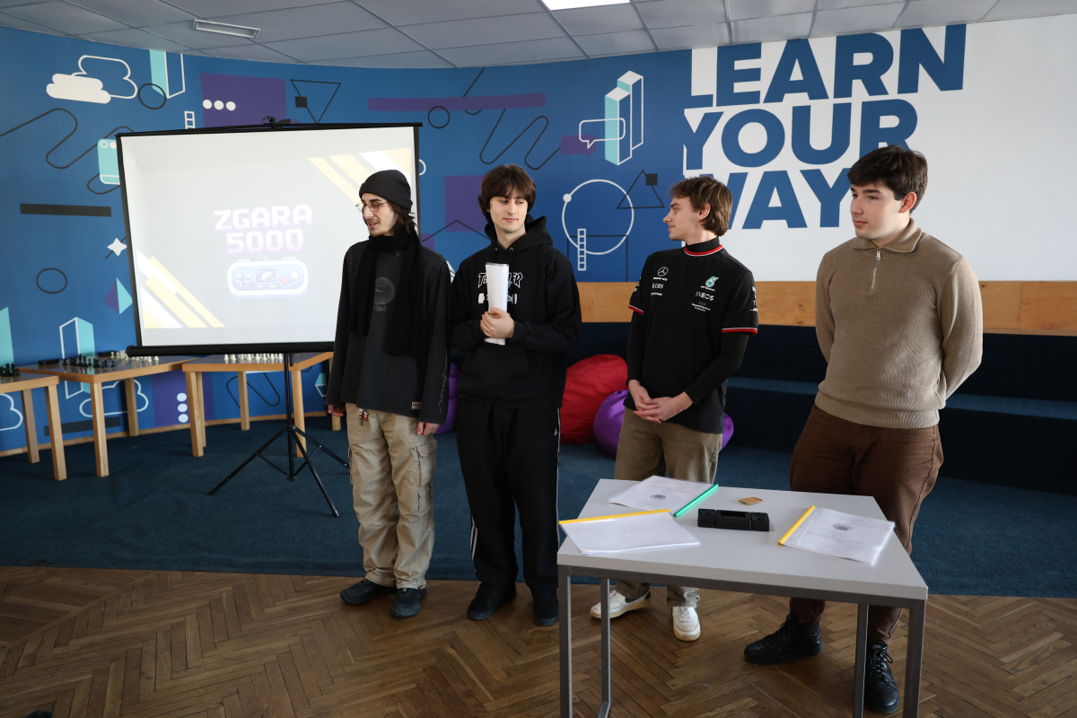 Фото із захисту робіт