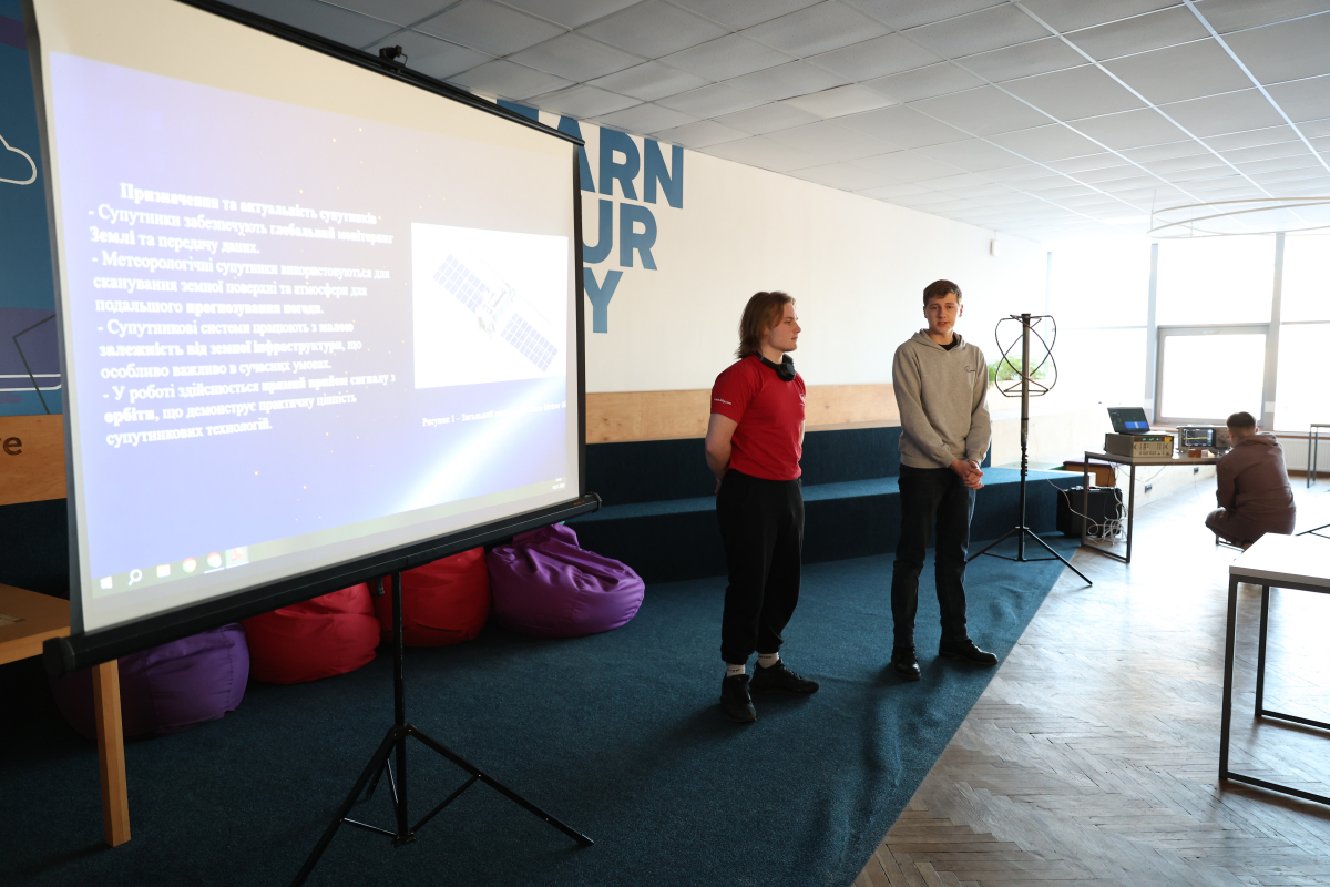 Фото із захисту робіт