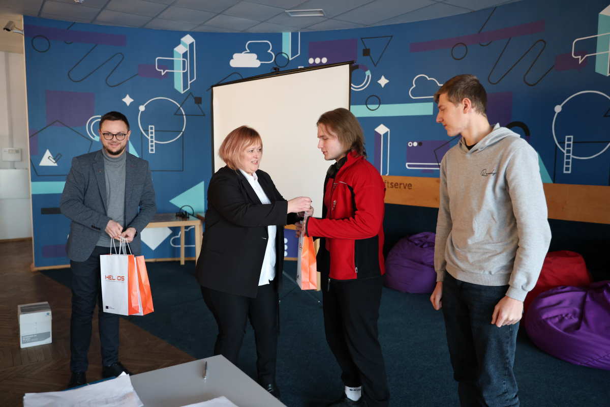 Фото із захисту робіт