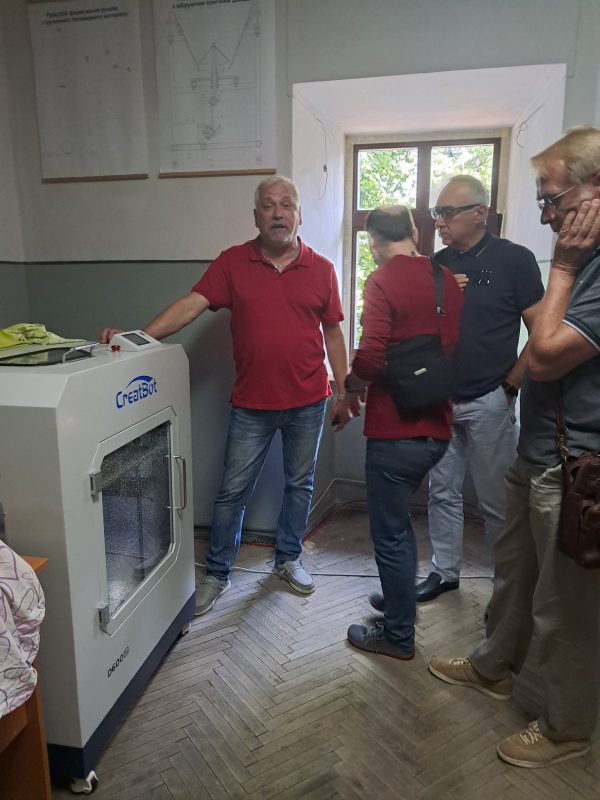 Фото із презентації