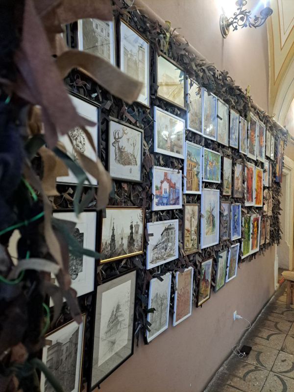 Роботи учасниць виставки