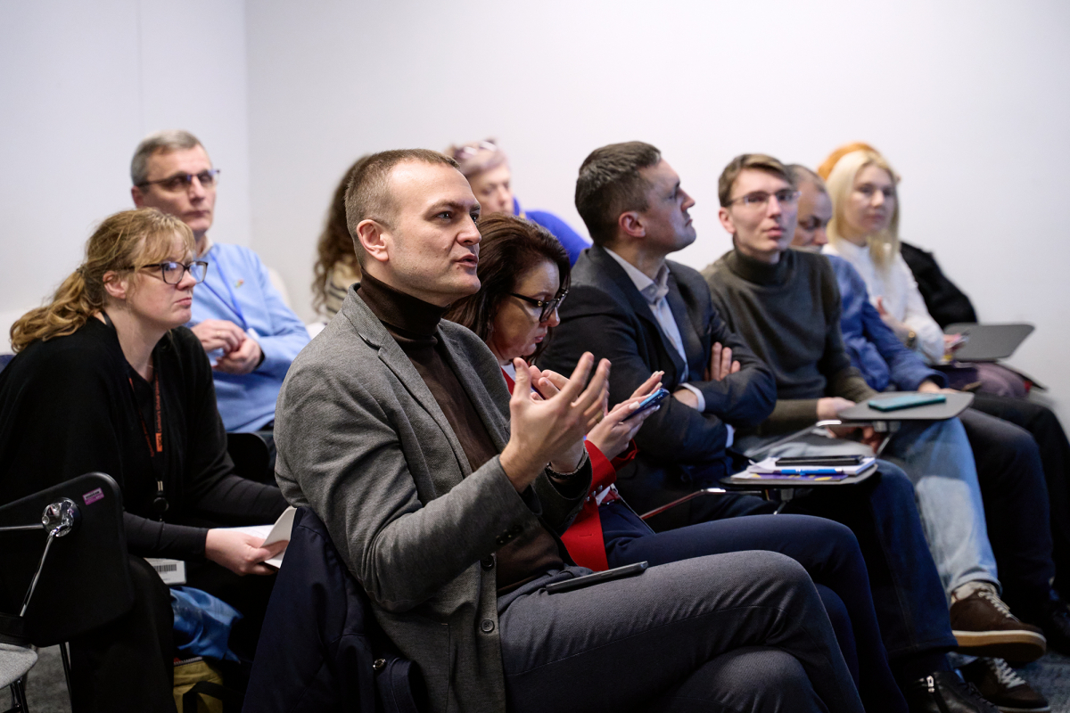 Фото з візиту до Великобританії