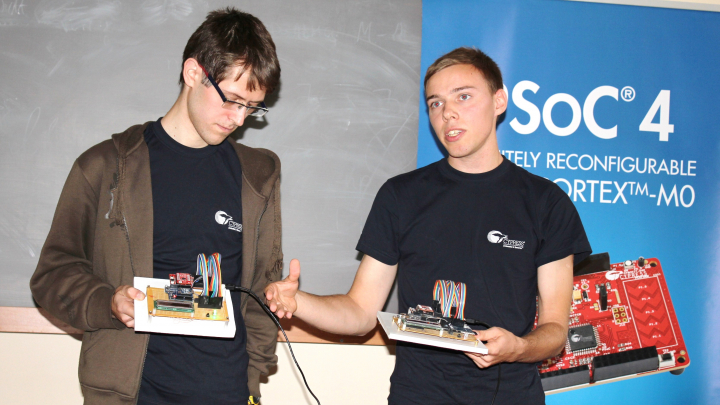 Студенти ІТРЕ захищали проекти для компанії Cypress Semiconductor