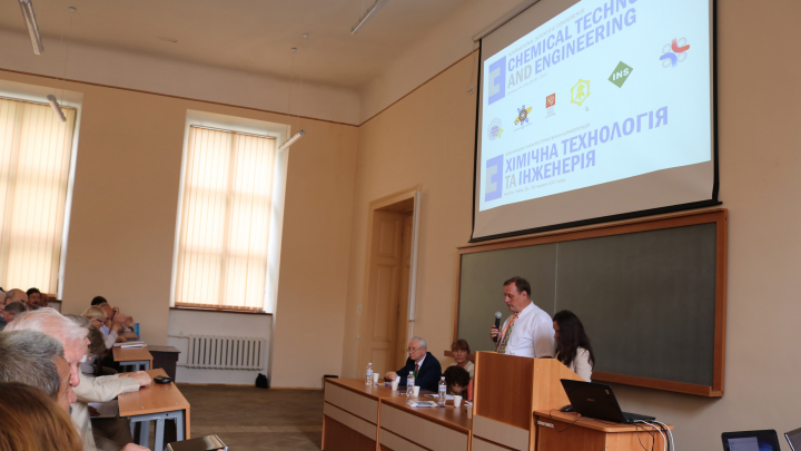 на конференції «Хімічна технологія та інженерія»