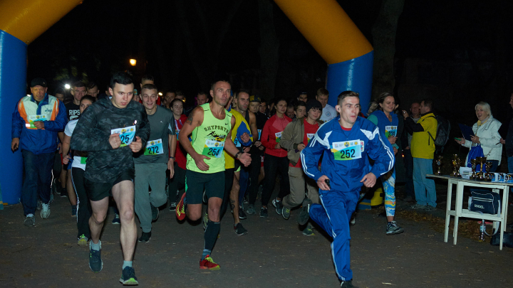 вечірній забіг-феєрія у Львові