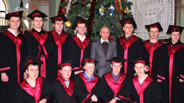 випуск – радіотехніків