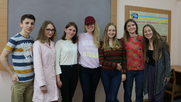 зустріч з Брією Блессінг